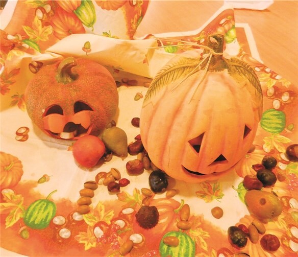 Zum Erntedankfest hatten die Helferinnen die Tische schön herbstlich dekoriert. privat