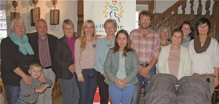 Zum „Jubiläum“ kamen Mitarbeiter und Unterstützer ins Gespräch über Erfahrungen und Erlebtes.privat