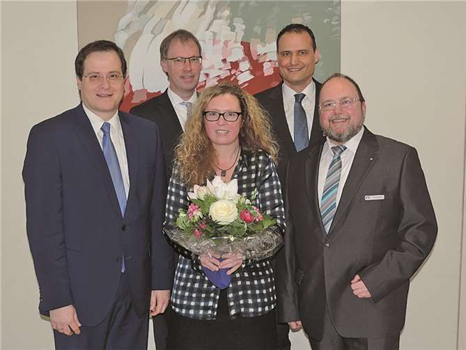 Zum Jubiläum von Jutta Nett (Mitte) gratulierten (v.li.): Markus Müller, Andreas Ernst, , Bernd Krechel und Stefan Linden. privat