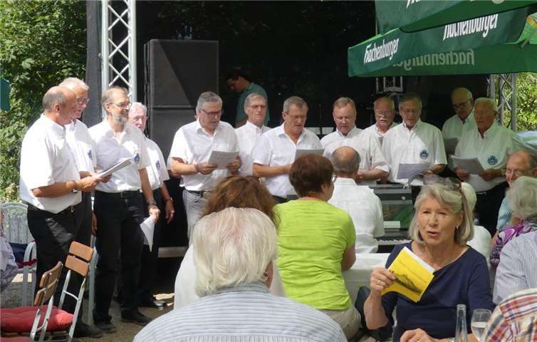 Zum Kirmesnachklang boten die Mendelssöhne wieder ihren traditionellen Frühschoppen.privat
