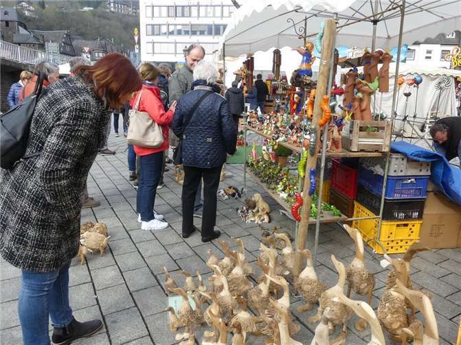 Zum Ostermarkt am Wochenende bietet die ARGE Cochem traditionell einen verkaufsoffenen Sonntag.