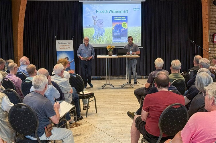Zum Praxisvortrag des Solarverein Goldene Meile konnte der Vorsitzende Klaus Karpstein viele interessierte Besucher begrüßen