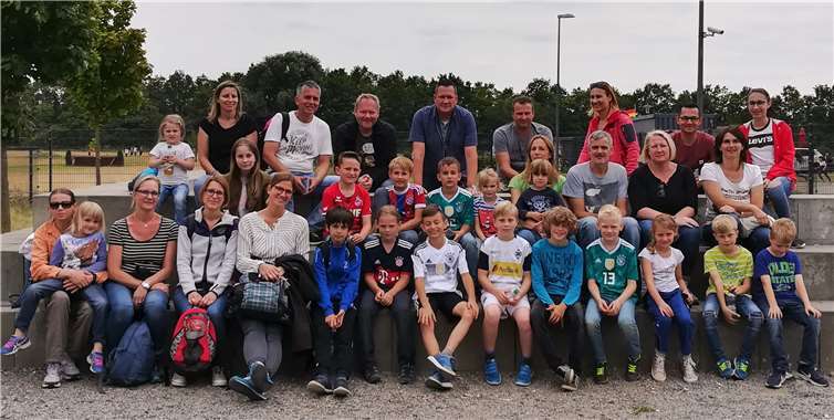 Zum Saisonabschluss verbrachten die jungen Sportler noch einen schönen Tag zusammen. privat