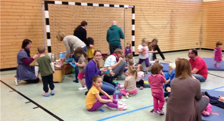 Zum Schluss stärkten sich alle mit Kakao und Kuchen.Privat