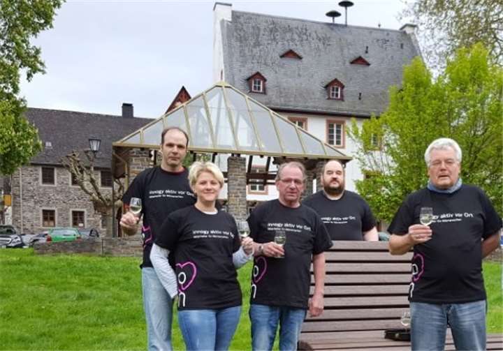 Zum Verweilen laden die neuen Ruhebänke am Moselufer ein. privat