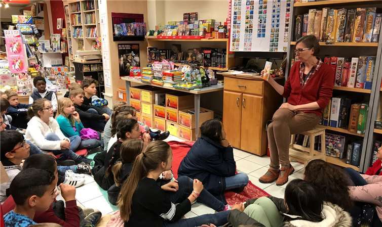 Zum Welttag des Buches hatten sich die die Pöppelheld-Inhaberinnen etwas ganz Besonderes für die Kinder einfallen lassen. Foto: privat