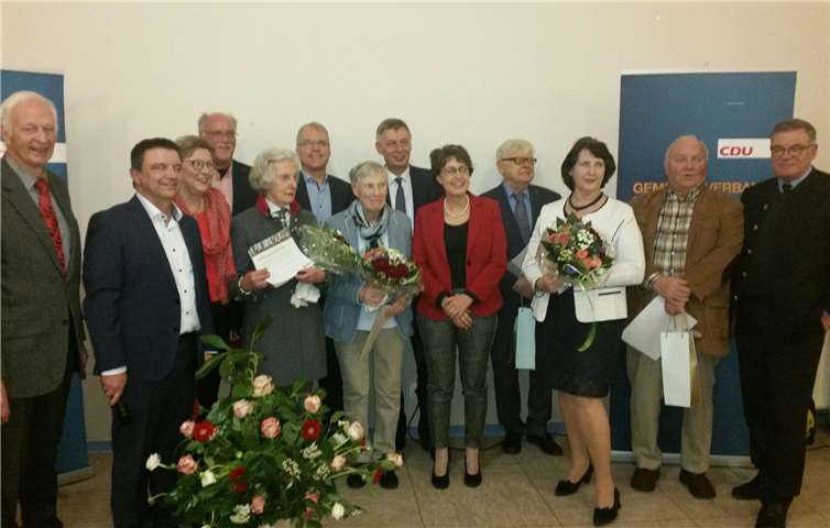 Zum diesjährigen CDU Frühlingsempfang begrüßte der Gemeindeverbandsvorsitzende Manfred Lütz den CDU Fraktionsvorsitzenden im Düsseldorfer Landtag, Bodo Löttgen.Quelle: CDU Swisttal