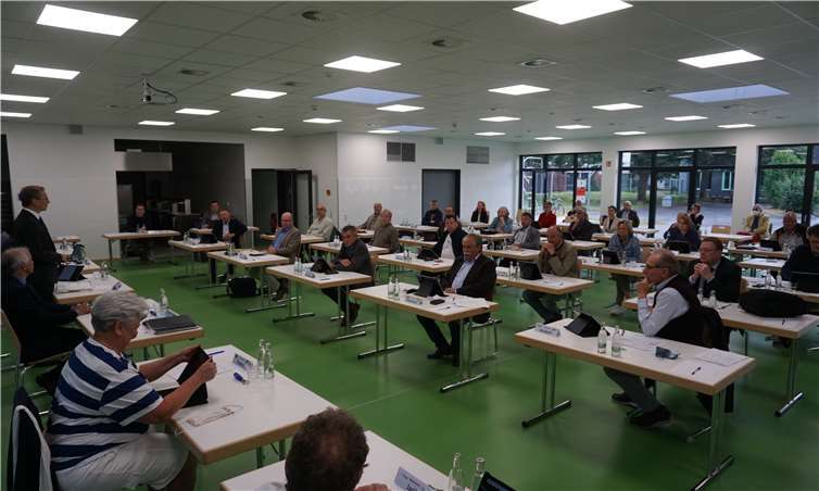 Zum ersten Mal tagte der Stadtrat nach Ausbruch der Corona-Pandemie. Foto: ROB