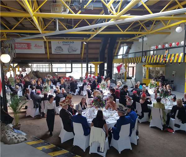 Zum traditionellen „Liebesmahl“ hatte ihre Lieblichkeit Prinzessin Jessica I. ins Baggerado nach Nickenich eingeladen. Fotos: WAMFO.DE