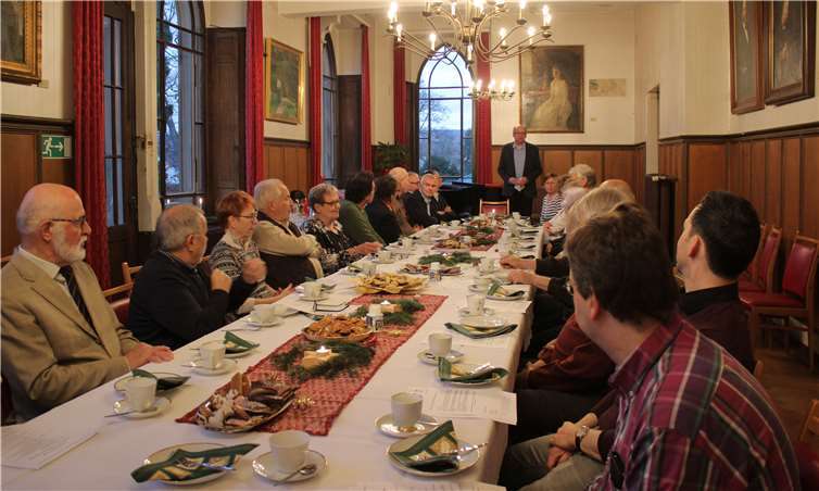 Zur Adventsfeier begrüßte Hardy Rehmann die Museums- und Denkmalfreunde.Fotos: HG
