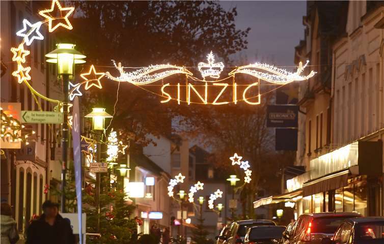 Zur Adventszeit wird es in der Innenstadt wieder zu schönen Lichterglanz kommen.Fotos: Martin Gausmann