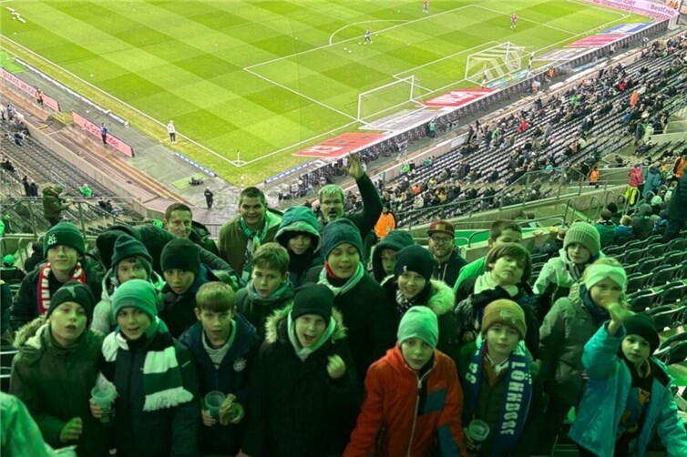 Zur Belohnung ging es am Freitag zum Bundesligaspiel Borussia Mönchengladbach gegen RB Leipzig in den Borussia-Park. Foto: SG Westum/Löhndorf