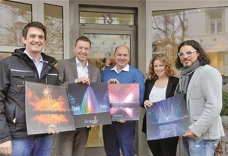 Zur Erinnerung an die „Klangwelle“ 2014 wurde ein Fotokalender erstellt. privat