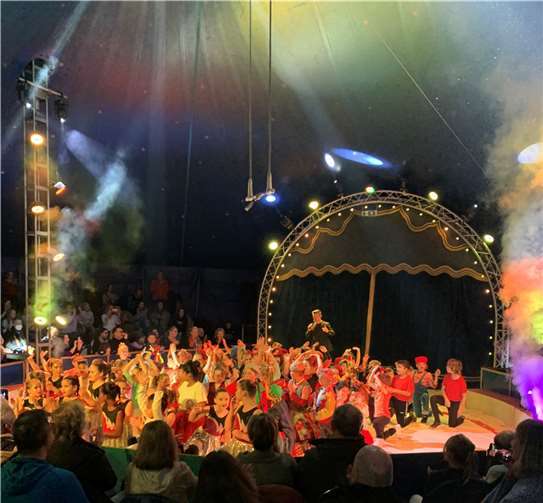 Zur Freude aller Beteiligten, konnte nach langer Planung und Vorlaufzeit ein weiteres Mal die „Jonny-Casselly“ Zirkusprojektwoche an der Grundschule Sürster Weg durchgeführt werden. Foto: privat