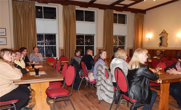 Zur Gründungsversammlung im Gasthaus „Till Eulenspiegel“ kamen viele Bürger die sich über die Ziele und Absichten der Interessengruppe informieren wollten.-GM-