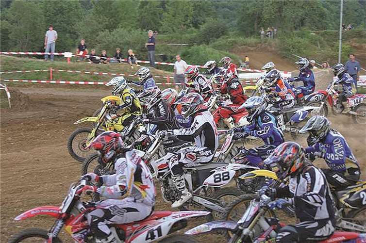Zur Motocross Europameisterschaft werden 300 Fahrer aus dem In- und Ausland erwartet. privat
