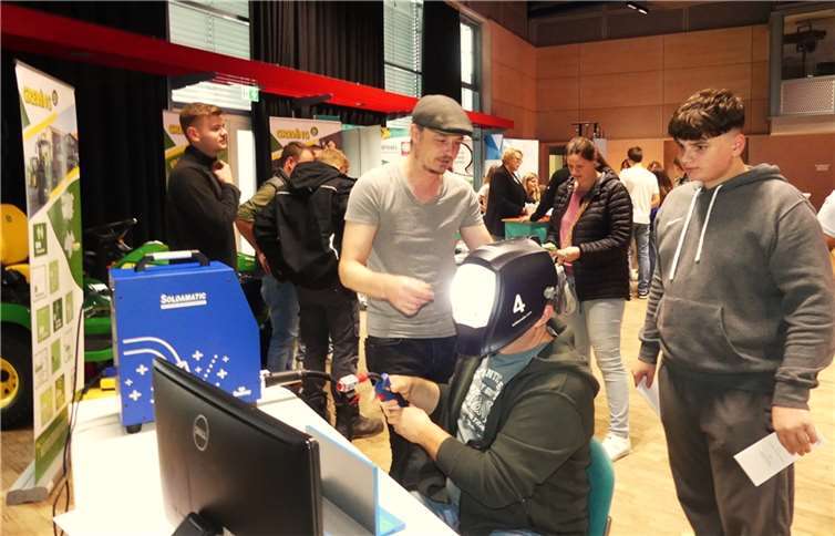 Zur Theorie zählt sich bei der Initiative „MYK auf Zack“ auch die Praxis zum Ausprobieren oder eine Besichtigung im Betrieb.