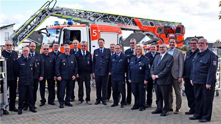 Zur Veranstaltung reisten neben dem Bürgermeister der Verbandsgemeinde Weißenthurm, Thomas Przybylla, auch Landrat Dr. Alexander Saftig und Christoph Buttner vom Kreisfeuerwehrverband Mayen-Koblenz nach Sankt Sebastian an. Quelle: VG Weißenthurm