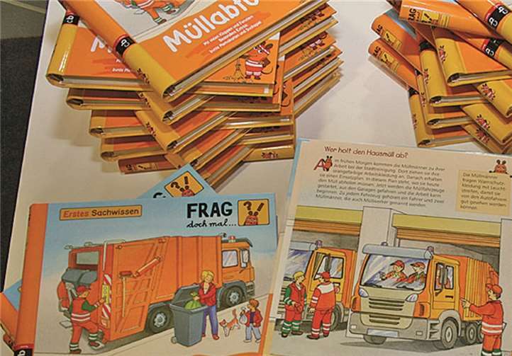 Zur Vorbereitung des Projekts wurde den Gästen ein Buch zum Thema „Müllabfuhr“ mit kindgerechten Texten und Illustrationen rund um das Thema ausgehändigt.