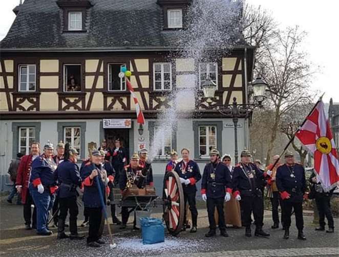 Zur diesjährigen Rathauserstürmung lädt die KG Bassemer Bürgerwehr alle Bürger ein. Foto: privat