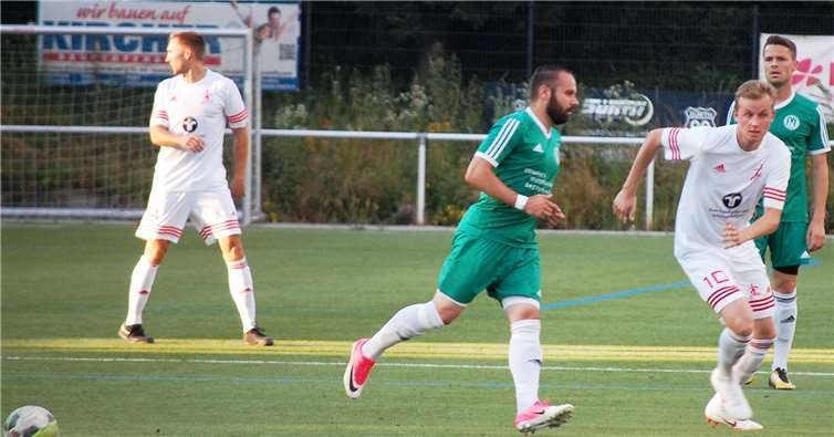 Zurück an alter Wirkungsstätte: Rückkehrer Niklas Heinemann (rechts).