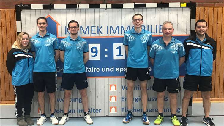 Zurück an der Tabellenspitze (v. l.): Franziska Pohl, Daniel Jacquemien, Michael Kleinschmager, Tobias Dörr, Guido Lenz und Kevin Müller. Fotos: privat