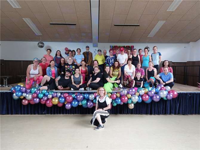 „Zurück in die 90er“ hieß es in Oberdürenbach.  Foto: privat