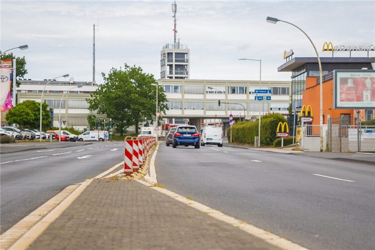 Zurückgestellt wird der Ausbau der Bornheimer Straße im Bereich zur Kreuzung Lievelingsweg.