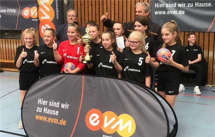 Zusätzlich zum Turniersieg gab es für Mona Ihle die Auszeichnung als beste Torhüterin.Foto: privat