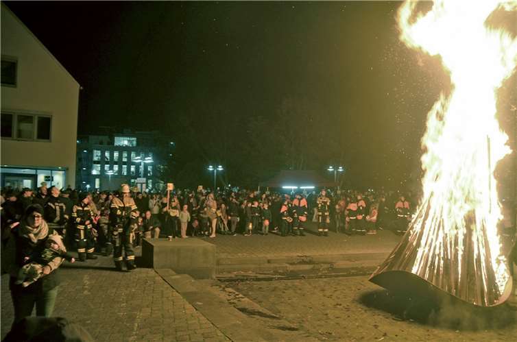 Zusammen am Martinsfeuer.