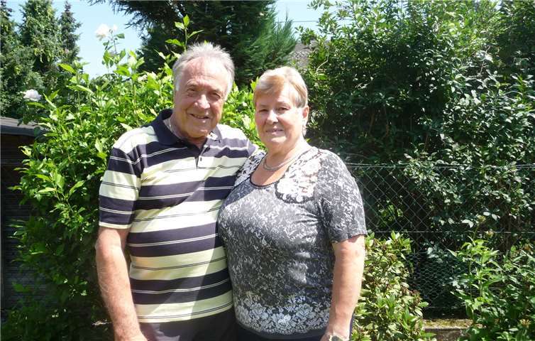 Zusammen mit Familie und Freunden feiern die beiden ihre Goldhochzeit. Privat
