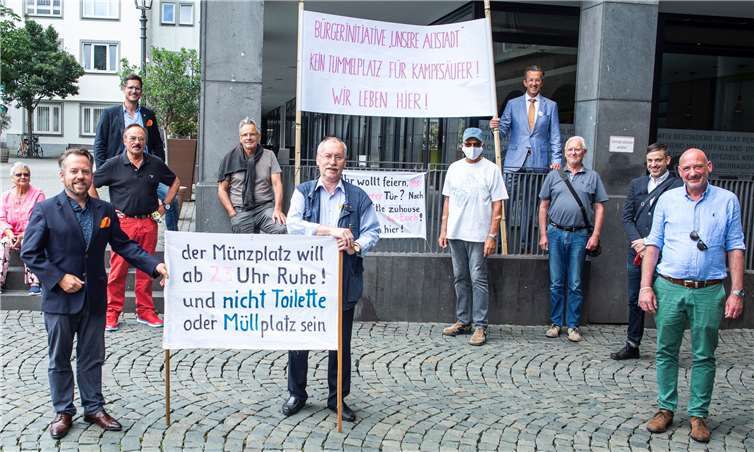 Zusammen mit der Bürgerinitiative „Unsere Altstadt“ machen sich die Freie Wähler für „Fair Feiern“ in der Altstadt ein. Foto: Peter Birkenbeul