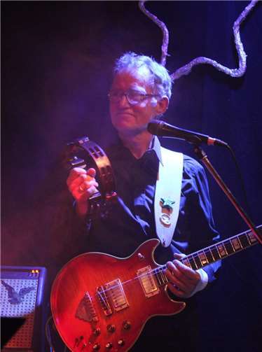 Zuverlässigkeit an den Saiten: Gitarrist Johannes Neff.