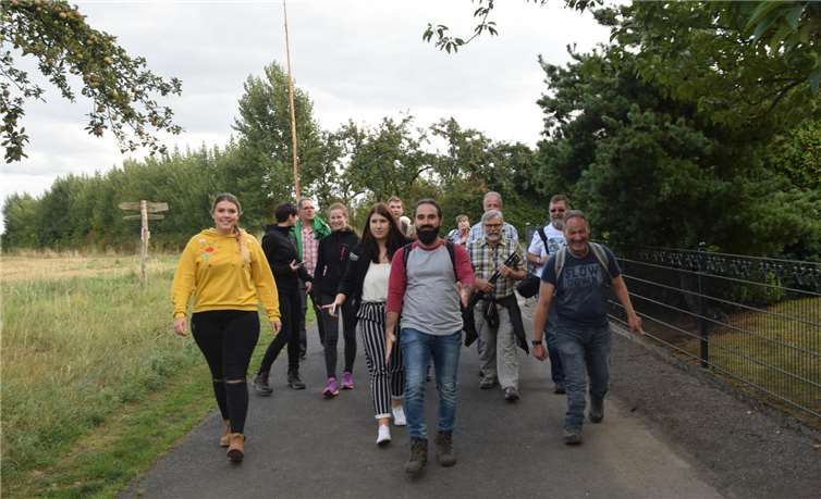 Zuvor waren die Damen und Herren von Hollig nach Krunkel gewandert.