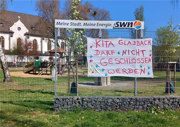 Zwar steht der Kita Standort Gladbach nicht generell zur Diskussion. Trotzdem könnte eine Renovierung oder ein Neubau Jahre dauern.Fotos: FF