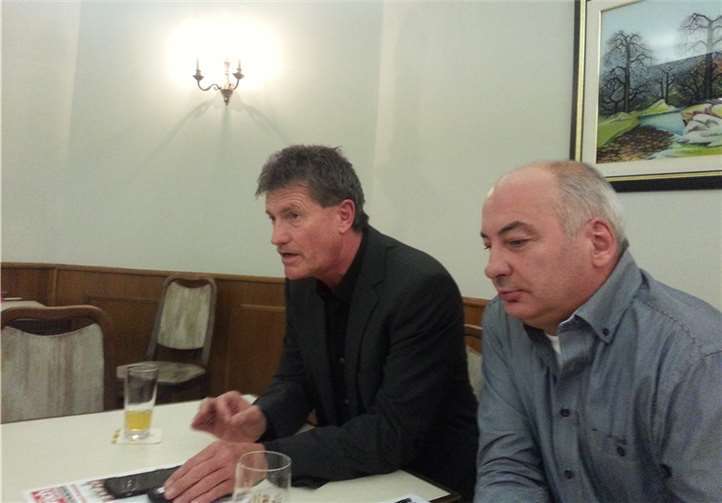 Zwei Jahre für uns im Deutschen Bundestag: Referat von Detlev Pilger (links im Bild).Privat