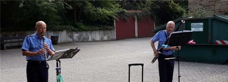 Zwei Musiker des Landespolizeiorchesters spielten auf.Foto: privat