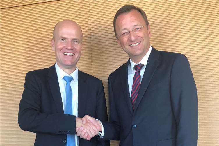 Zwei Politiker, die sich verstehen: Josef Oster (re.) und sein neuer Fraktionschef Ralph Brinkhaus. Privat