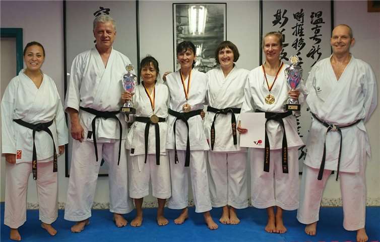 Zwei erste, einen dritten und einen siebten Platz belegten die Athleten bei der Meisterschaft.  privat