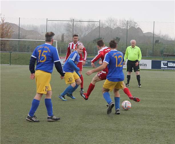 Zwei späte Toren beuten den 4-1-Heimerfolg aus.Foto: privat