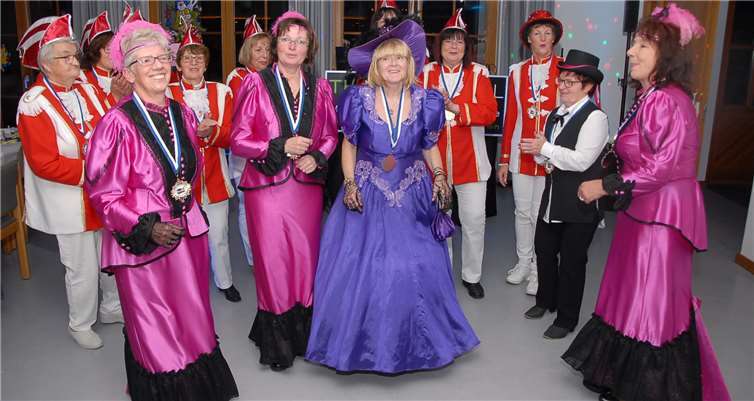 Zweimal 70: So jung werden die Großmaischeider Möhnen und die aktuelle Obermöhne Roswitha II. 