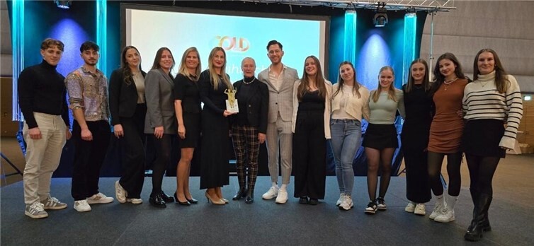 Zweiter Platz für Cheerforce Thunder bei GOLDMoment. Foto: Monika Sauer