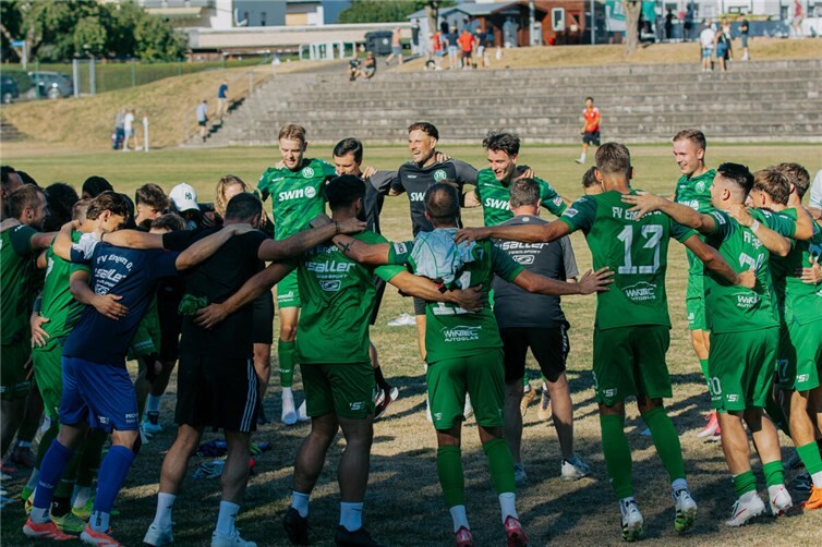 Zweites Spiel, zweiter Sieg: Der FV Engers ist Spitzenreiter der Oberliga.
