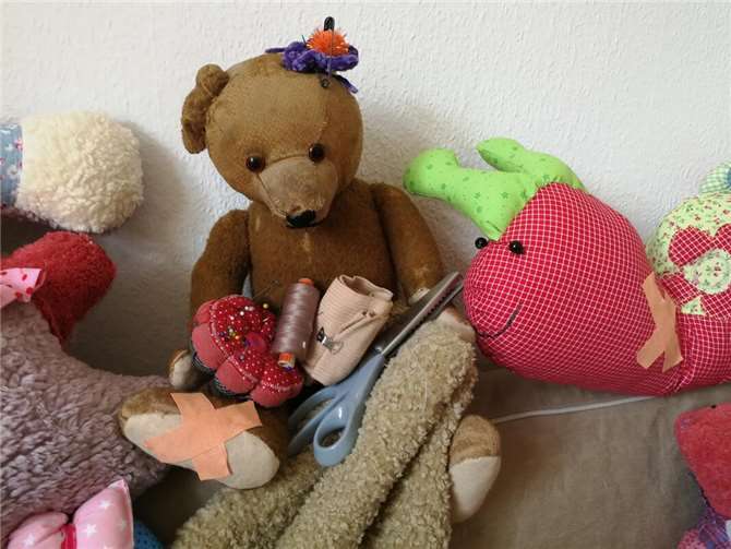 Zwischen 14 und 17 Uhr können Kuscheltiere im Erdgeschoss des Hauses in der Hauptstraße 29 abgegeben werden. Foto: privat