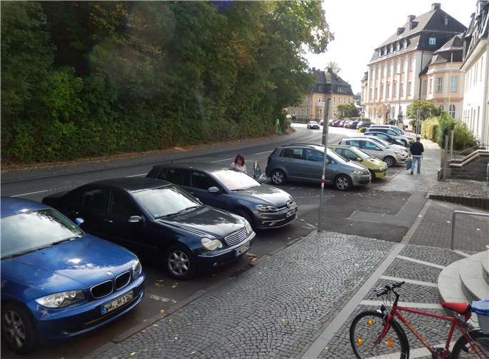 Zwischen dem Alten Bahnhof und dem Kleinen Markt erstreckt sich die Bahnhofstraße in Montabaur.Foto: Stefan Baumgarten