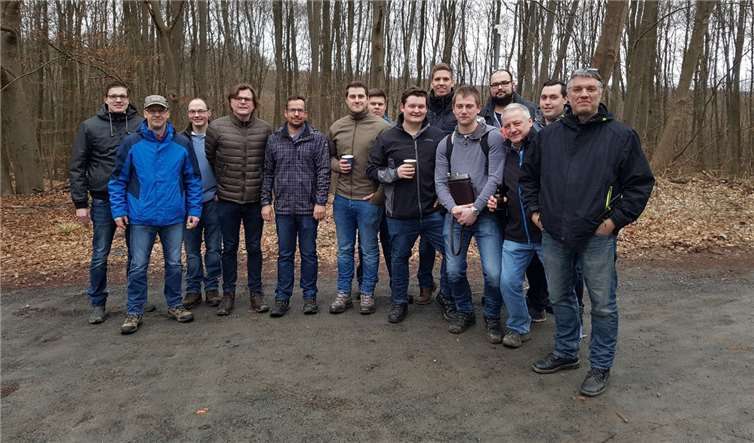 Zwischenstation am Sträßchen.privat