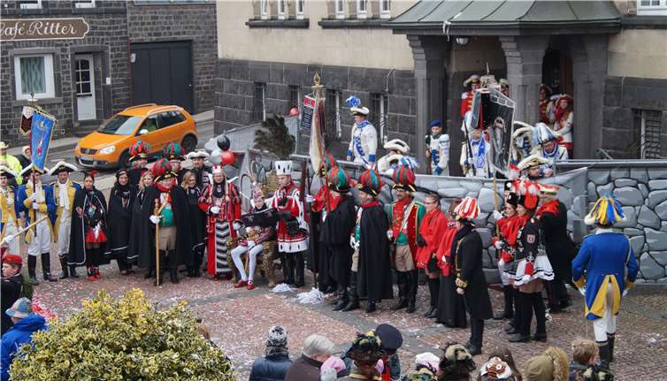 Zwischenzeitlich übernahm der Prinz ohne Skrupel das Kommando über die gesamte VG.
