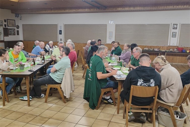 anschließendes Grillen mit Schützenkönigin Anke Stahl