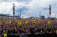 (c) Axel Live Pictures