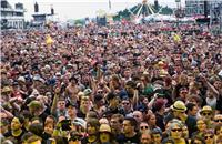 (c) Axel Live Pictures